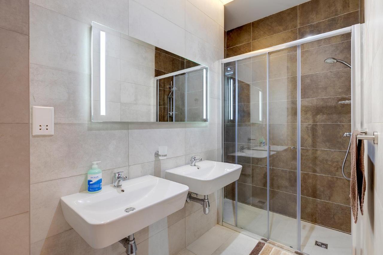 Deluxe Apartment With Valletta And Harbour Views 斯利马 外观 照片
